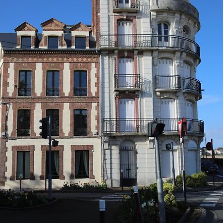 Nid Douillet A 30 Metres De La Grande Plage De Houlgate - Residence La Vague - Eksteriør billede